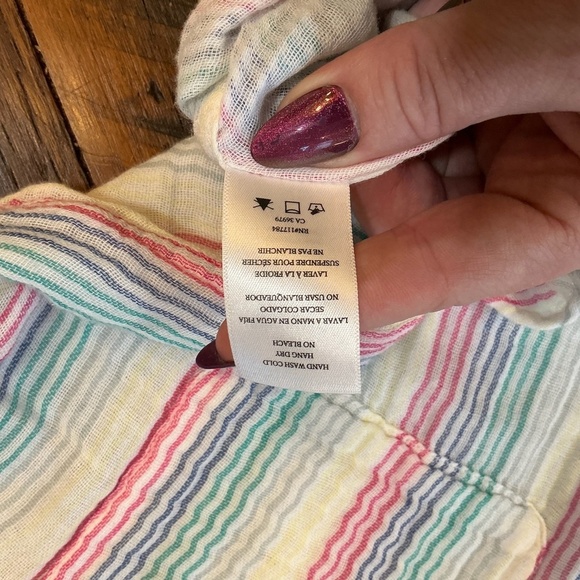 Rails Ellis Rainbow Stripe Button Down Shirt Medium Lightweight Cotton Top - Picture 8 of 8